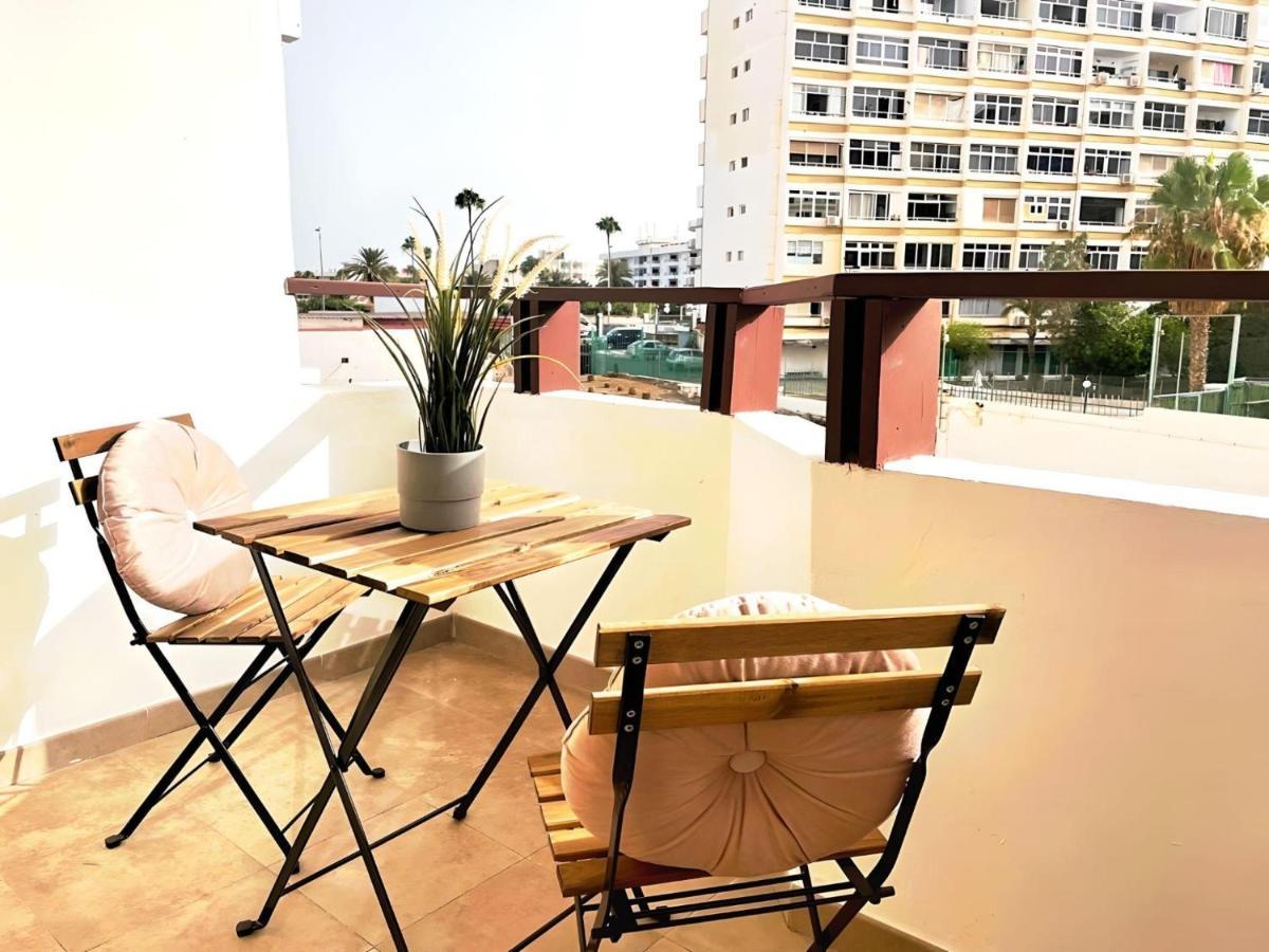 Holiday Vibes In Playa Del Ingles Exterior photo